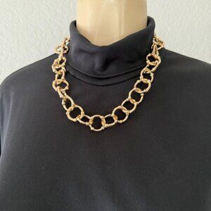 #12 garden party costume jewelry / gold link necklace w/clasp closure